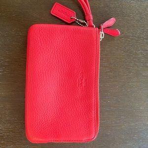 Coach Double Corner Zip Wristlet - Bright Red